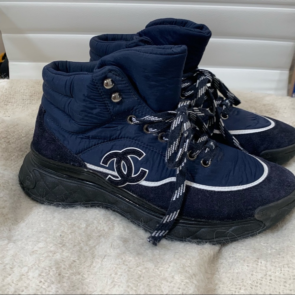 chanel sneakers 40.5 navy